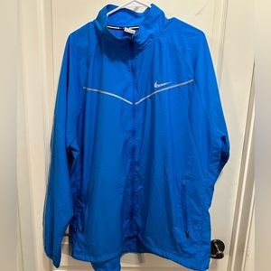 Nike men’s running jacket